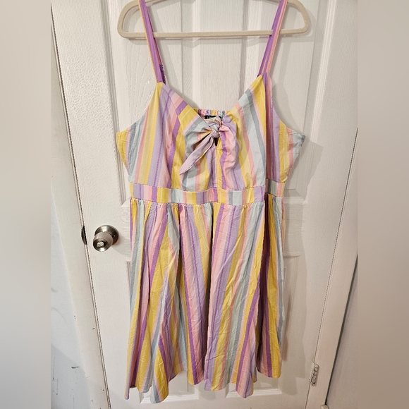 Torrid Pastel Striped Tie-Front Dress in Size 3 - Picture 2 of 5